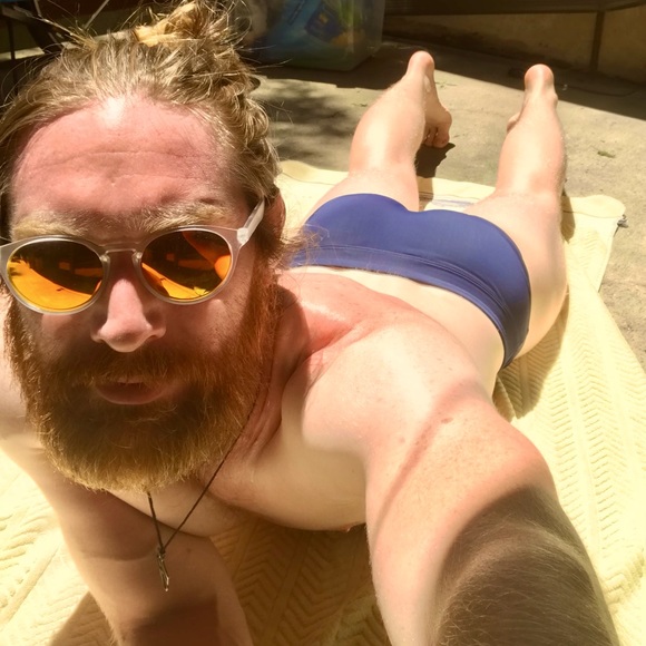 Meet your Posher, Day - Picture 2 of 4